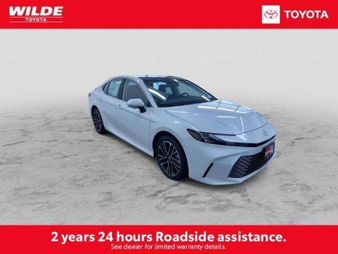New 2026 Toyota Camry XLE AWD/4WD image 3