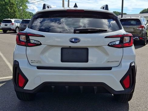Used 2024 Subaru Crosstrek 2.0i Premium AWD/4WD image 5