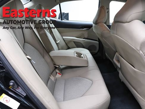 Used 2019 Toyota Camry LE w/ Convenience Package FWD image 23