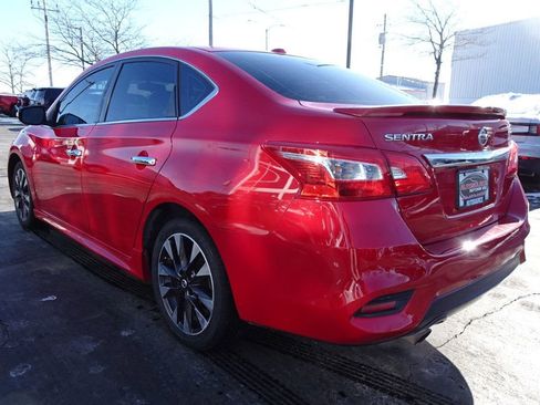 Used 2019 Nissan Sentra SR image 6