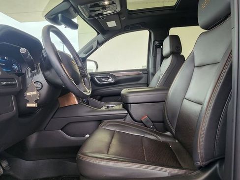 Used 2023 Chevrolet Tahoe High Country RWD image 15