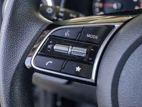 Used 2024 Kia Forte LXS image 12