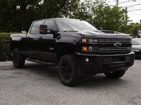 Used 2018 Chevrolet Silverado 2500 LTZ w/ Duramax Plus Package AWD/4WD image 5