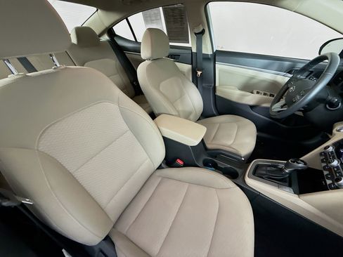 Used 2020 Hyundai Elantra Value Edition image 35