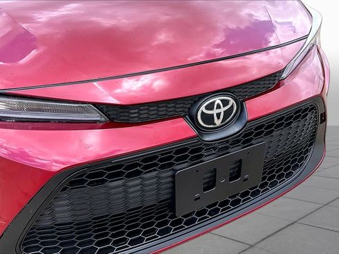 Used 2022 Toyota Corolla LE FWD image 29