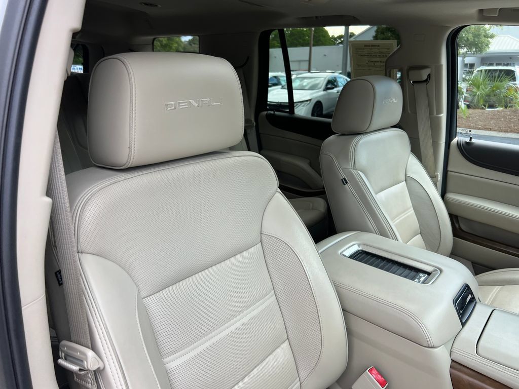 Used 2020 GMC Yukon Denali w/ Denali Ultimate Package RWD image 27