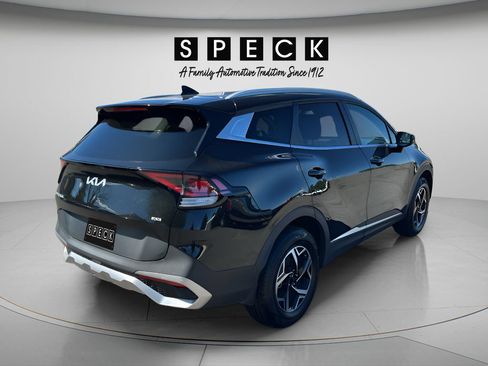 Used 2023 Kia Sportage LX AWD/4WD image 5
