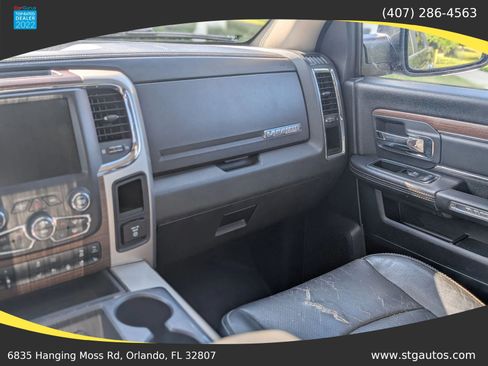 Used 2015 RAM 1500 Laramie RWD image 15