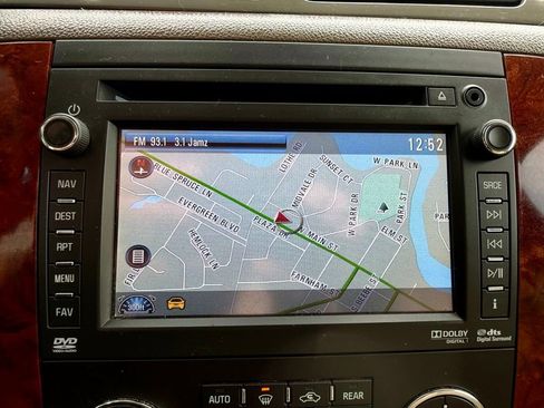 Used 2014 Chevrolet Tahoe LTZ image 33