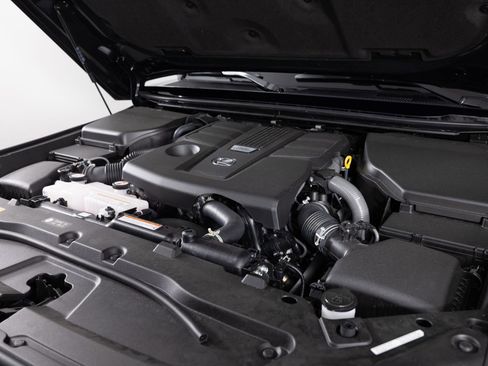 Used 2026 Lexus GX 550 w/ Accessory Package (2T) image 50