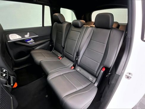 Used 2026 Mercedes-Benz GLS 450 4MATIC image 18