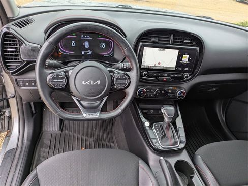 Used 2023 Kia Soul GT-Line image 15