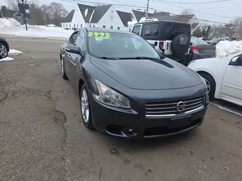 Used 2010 Nissan Maxima 3.5 SV w/ Cold Pkg image 3