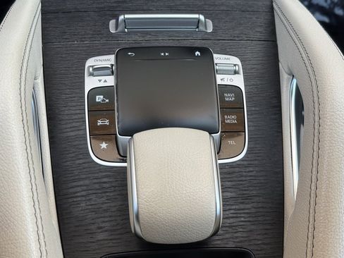 Used 2020 Mercedes-Benz GLE 350 4MATIC w/ Premium Package image 33