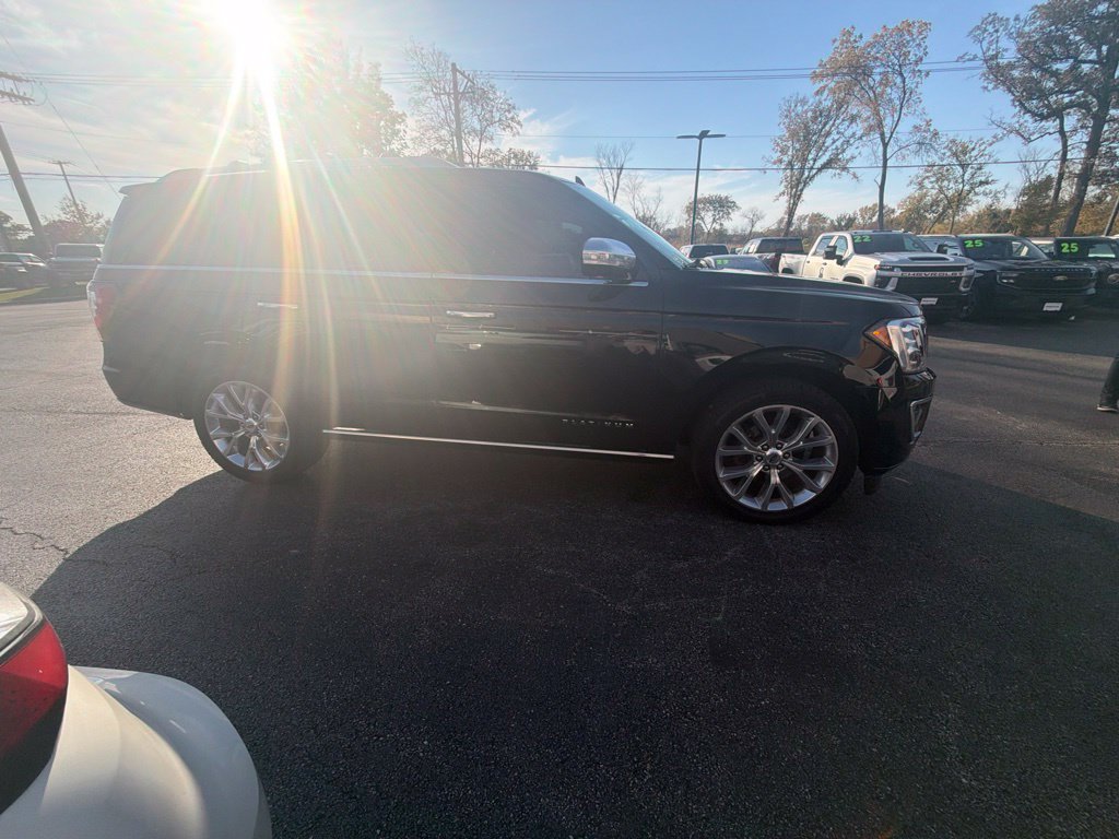 Used 2018 Ford Expedition Platinum AWD/4WD image 6