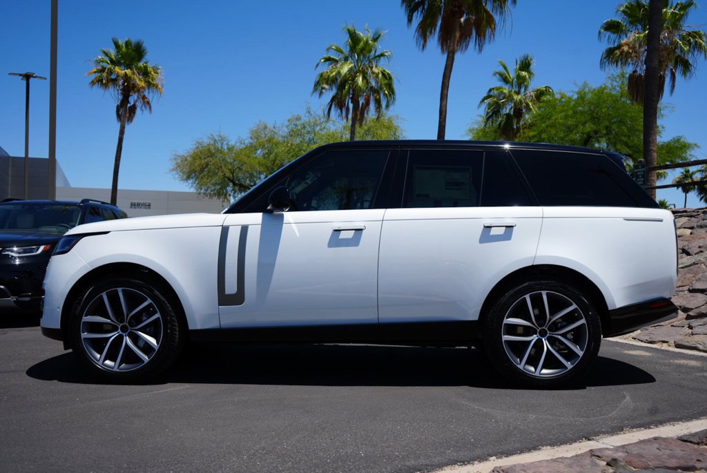 New 2026 Land Rover Range Rover SE AWD/4WD image 3