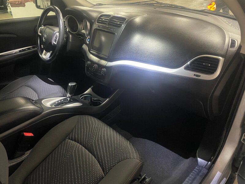 Used 2018 Dodge Journey SXT w/ Safe & Sound Group AWD/4WD image 19