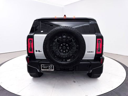 Used 2025 GMC Hummer EV 2X image 18