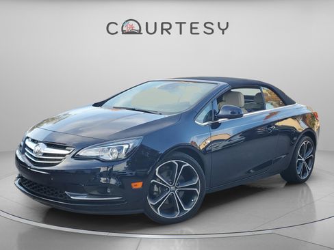 Used 2019 Buick Cascada Premium image 1