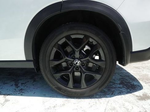 Used 2024 Honda HR-V Sport image 32