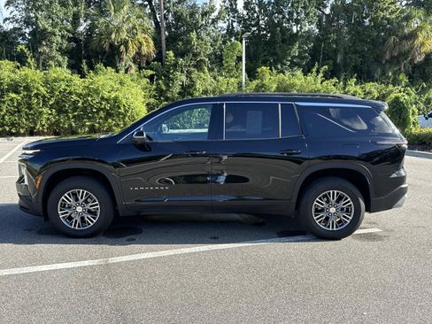 Used 2026 Chevrolet Traverse LT w/ Driver Confidence Package FWD image 6