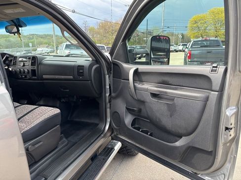 Used 2013 GMC Sierra 2500 SLE AWD/4WD image 28