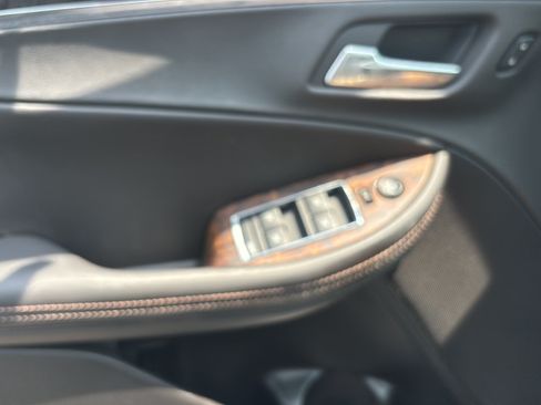 Used 2014 Chevrolet Impala LT w/ Premium Seating Package FWD image 18