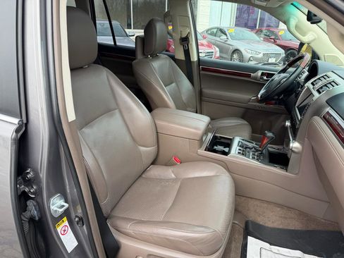 Used 2011 Lexus GX 460 Premium image 25