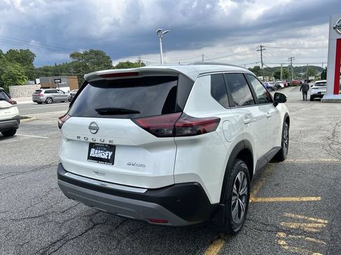 Certified 2023 Nissan Rogue SV w/ SV Premium B Package AWD/4WD image 8