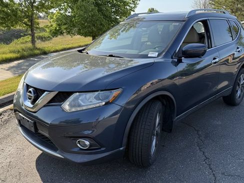 Used 2016 Nissan Rogue SL w/ SL Premium Package AWD/4WD image 2