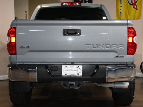 Used 2019 Toyota Tundra SR5 w/ SR5 Upgrade Package AWD/4WD image 2