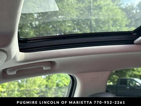 Used 2020 Buick Envision Essence w/ Experience Buick Package FWD image 35
