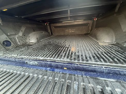 Used 2018 RAM 1500 Classic SLT image 7