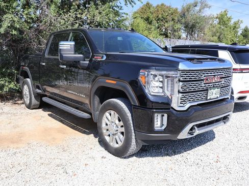 Used 2022 GMC Sierra 3500 Denali AWD/4WD image 16