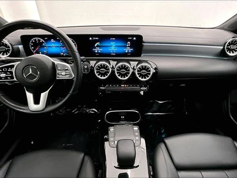 Used 2022 Mercedes-Benz CLA 250 image 14