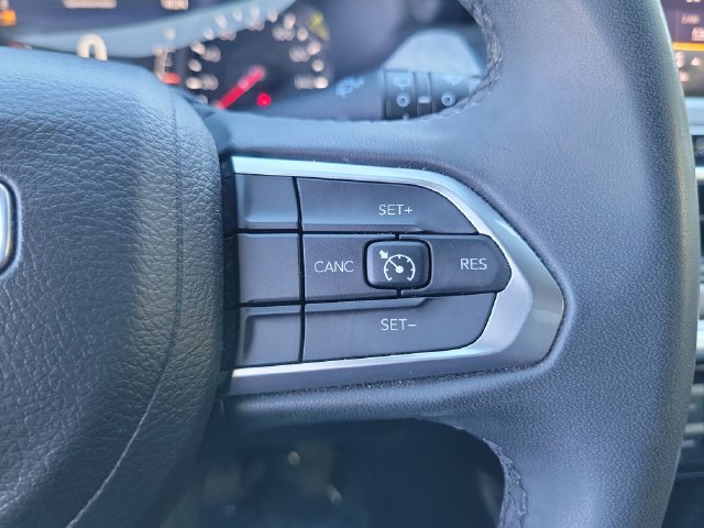 Used 2024 Jeep Compass Latitude AWD/4WD image 5