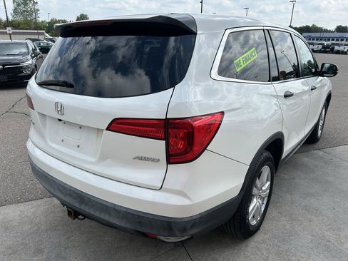 Used 2016 Honda Pilot LX image 5