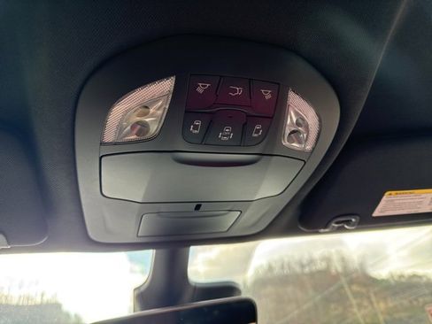 New 2026 Chrysler Voyager LX image 40