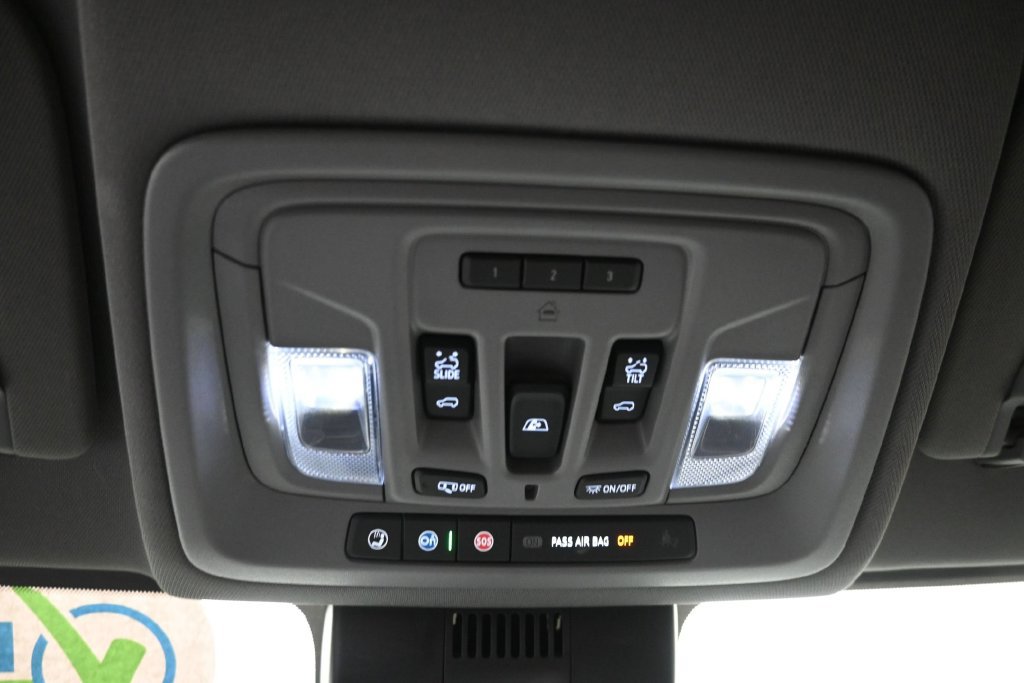 Used 2024 Chevrolet Silverado 1500 RST w/ Convenience Package II AWD/4WD image 21