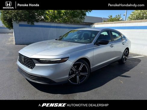 Used 2023 Honda Accord Sport image 1