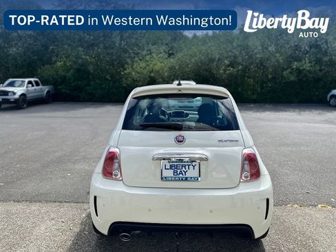 Used 2018 FIAT 500 Lounge FWD image 5