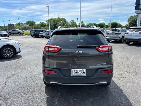 Used 2016 Jeep Cherokee Limited FWD image 6
