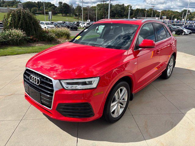 Used 2018 Audi Q3 2.0T Premium Plus w/ Premium Plus Package AWD/4WD image 3