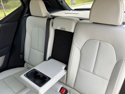 New 2026 Volvo XC40 B4 Plus w/ Protection Package Premier FWD image 20