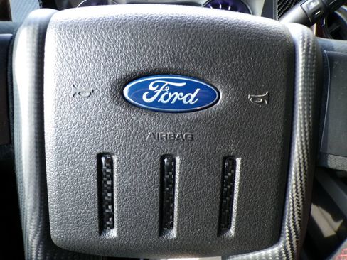 Used 2016 Ford F250 Lariat w/ Lariat Ultimate Package AWD/4WD image 30