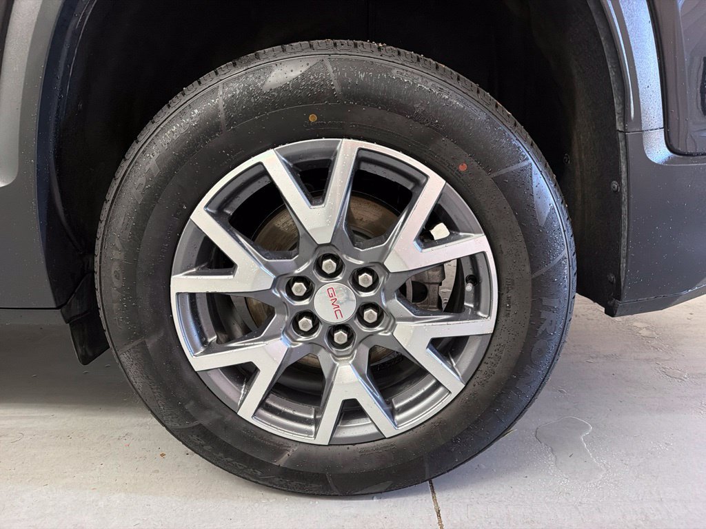Used 2023 GMC Acadia SLT FWD image 35