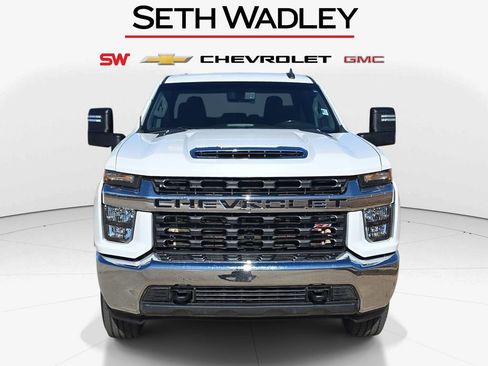Used 2023 Chevrolet Silverado 2500 LT image 2