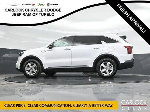 Used 2023 Kia Sorento LX image 71