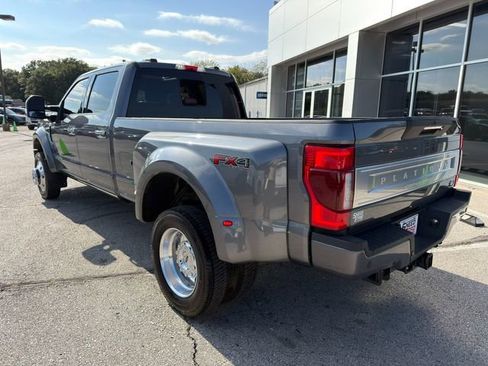 Used 2022 Ford F450 Platinum w/ FX4 Off-Road Package image 5