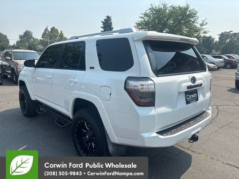 Used 2016 Toyota 4Runner SR5 AWD/4WD image 7